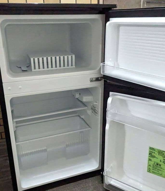 米ちゃん様専用☆2022年製 Comfee 90L 2ドア【RCT90BL】美品 - メルカリ