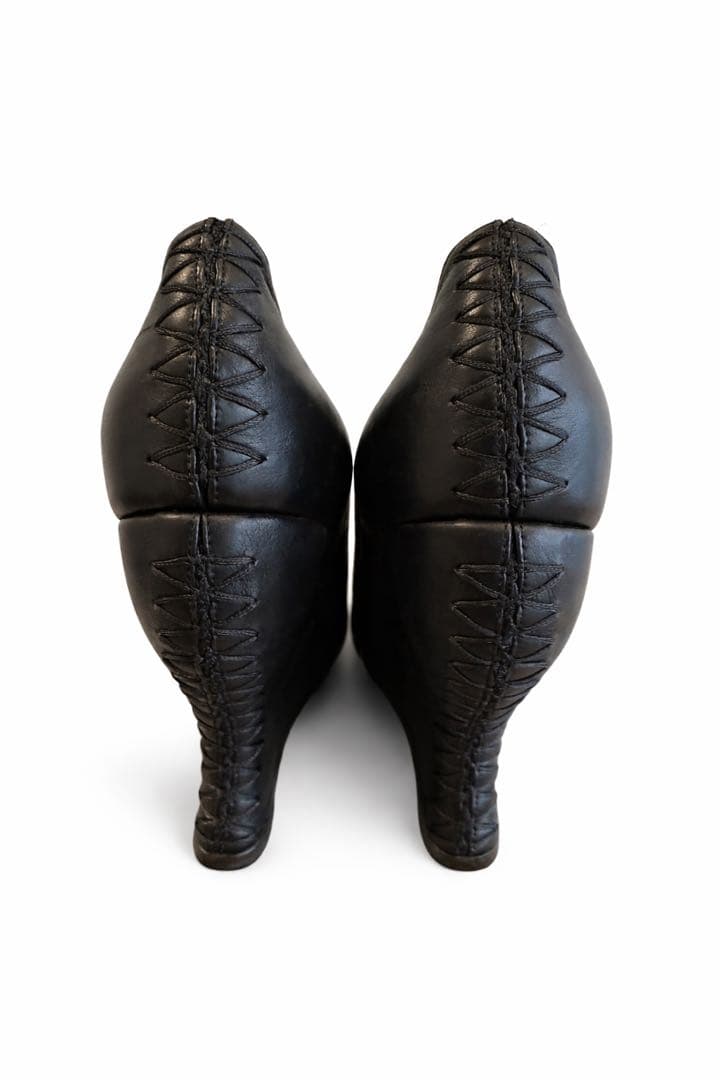 BOTTEGA VENETA 黒 レザー ショートブーツ / アンクルブーツの通販はau