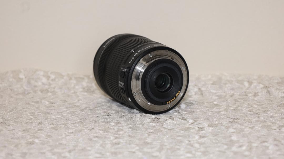 完動/美品 EF-S18-135mm/f3.5-5.6 IS STM