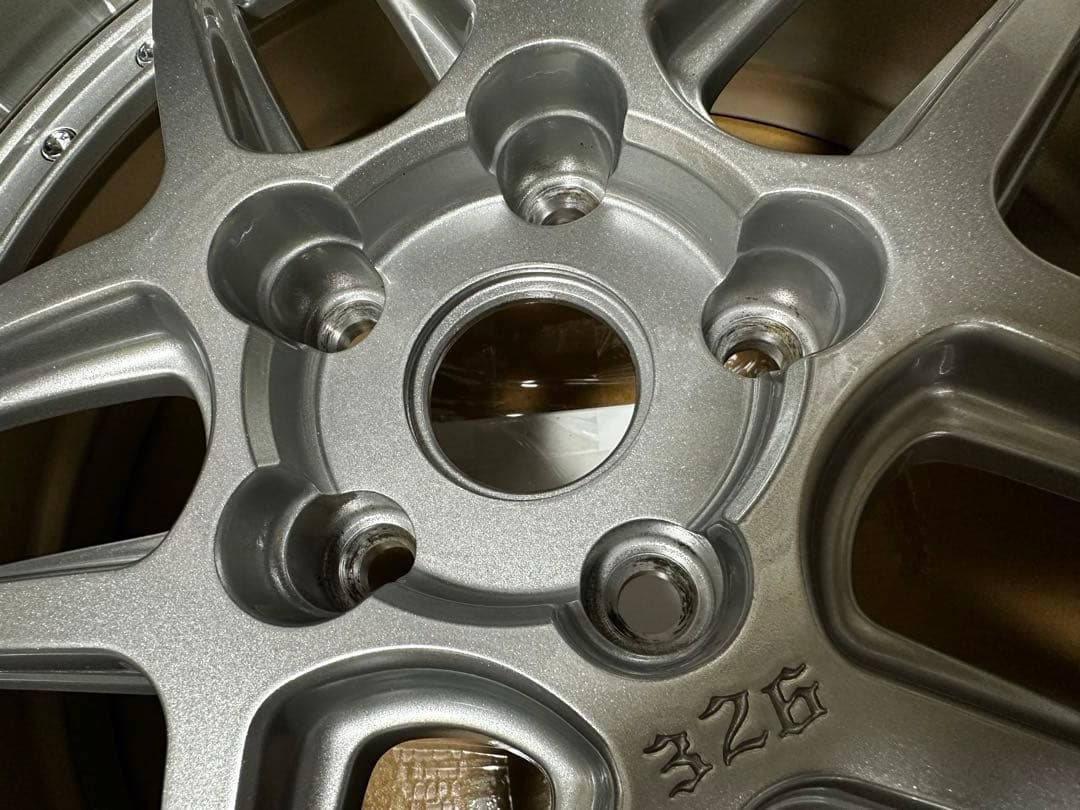 326Power ヤバキングゴースト　18インチ10j -4 ５PCD114.3