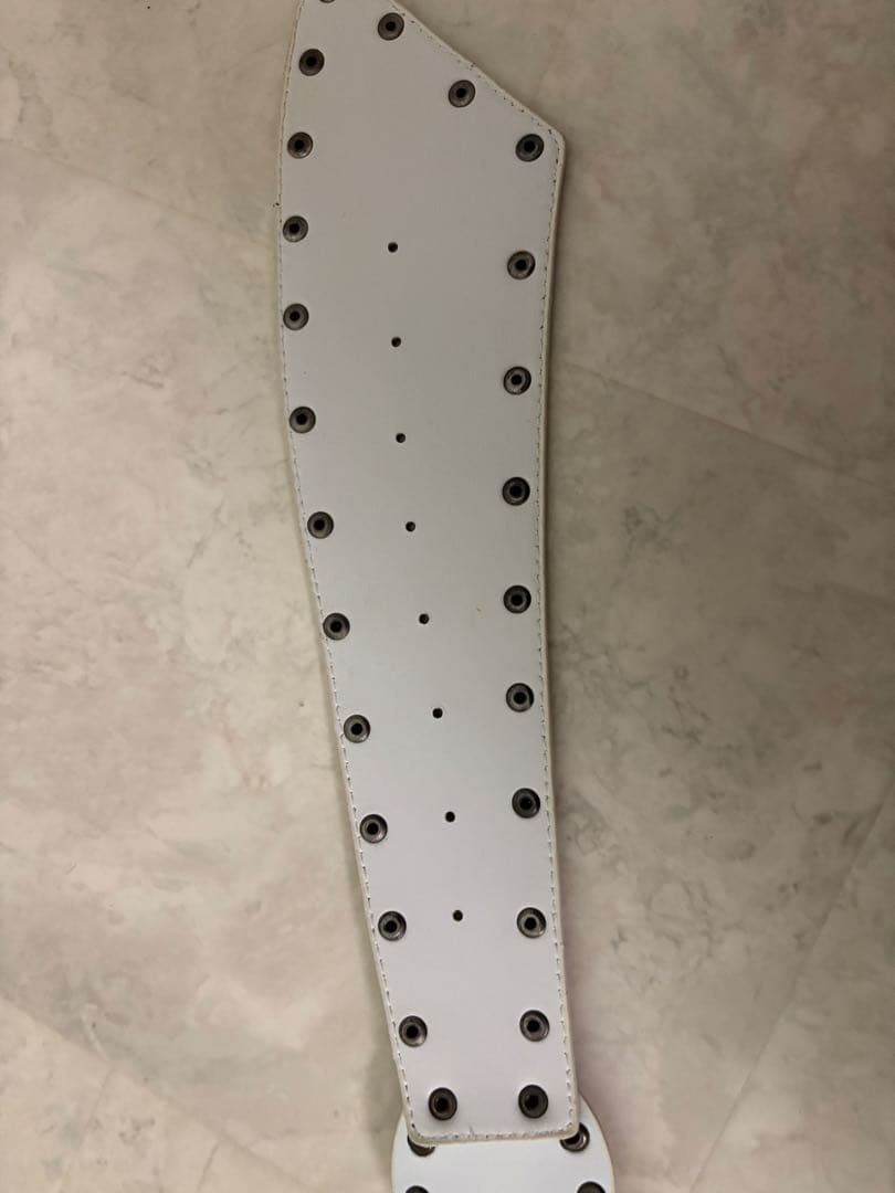 ゆりリリさん専用☆元祖d.i.a.ホワイト×ゴールドフェザーベルト