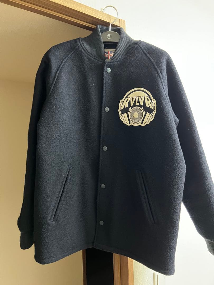 revolver リボルバー スタジャン M ネイビー/ホワイト - メルカリ