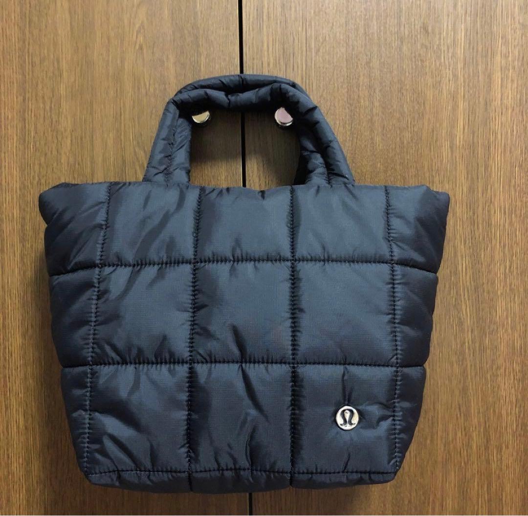 週末セール！ルルレモン Lululemon 黒 ナイロンショルダーバッグ