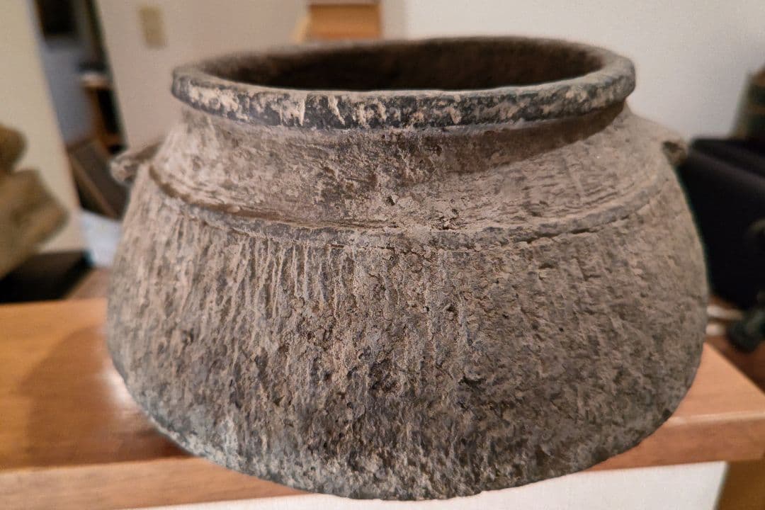 トルコの手彫りの石鍋。アンティーク トルコの手彫りの石鍋。アンティーク トルコの手彫りの石鍋