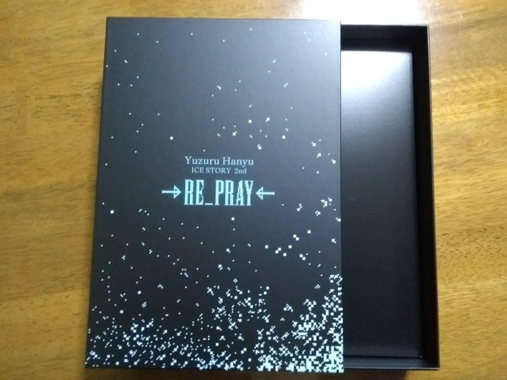 羽生結弦 RE_PRAY 長袖Tシャツ Mサイズ 、BOX CASE - メルカリ