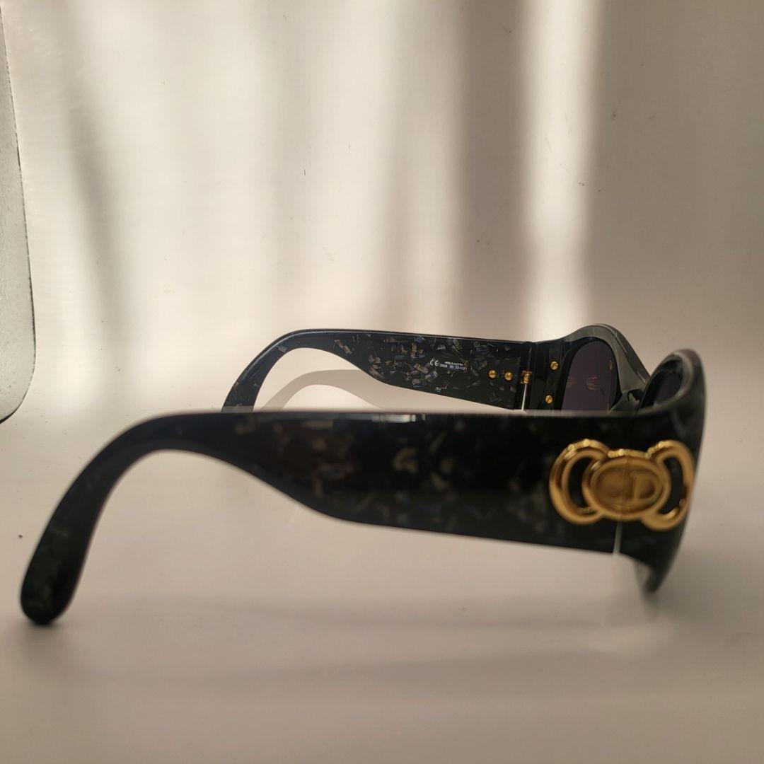 Christian Dior ロゴ サングラス ブラック太フレーム 上品 高級感