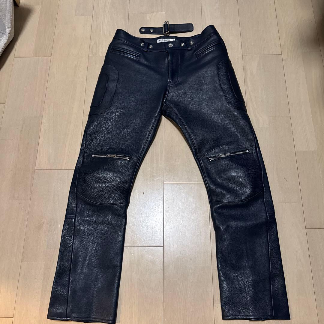 白*様 ROARS ORIGINAL パテットレザーパンツ ネイビー サイズ M - メルカリ