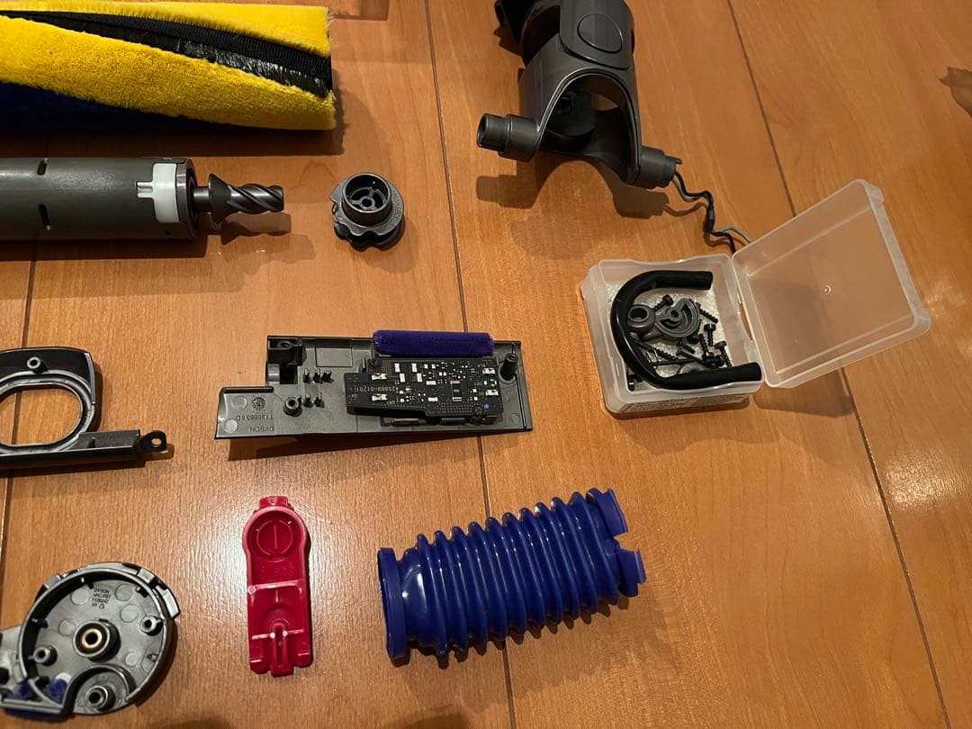 ダイソン　FLUFFY OPTIC micro 1.5kg 完全分解・洗浄整備