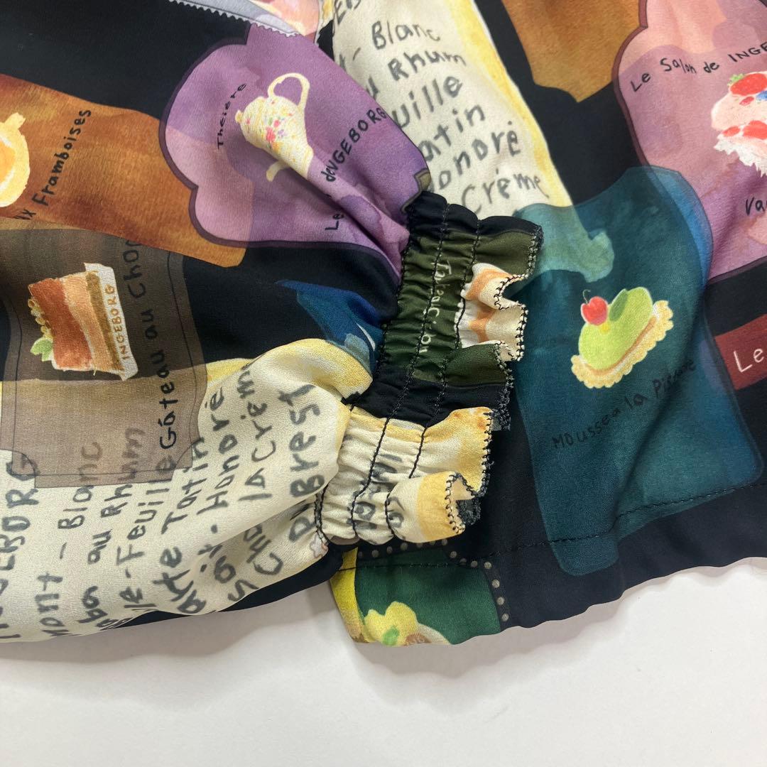 試着のみ】インゲボルグ 黒 スイーツ柄 ポリブラウス/2025年 秋 - メルカリ