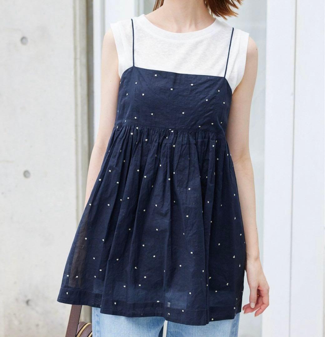 スローブイエナ ドット刺しゅうキャミソールドット刺しゅう