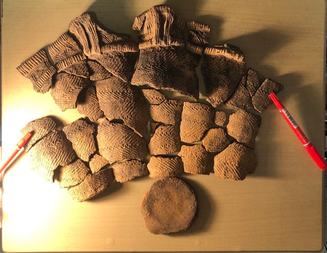 縄文土器の欠片 No.536」です。 - メルカリ