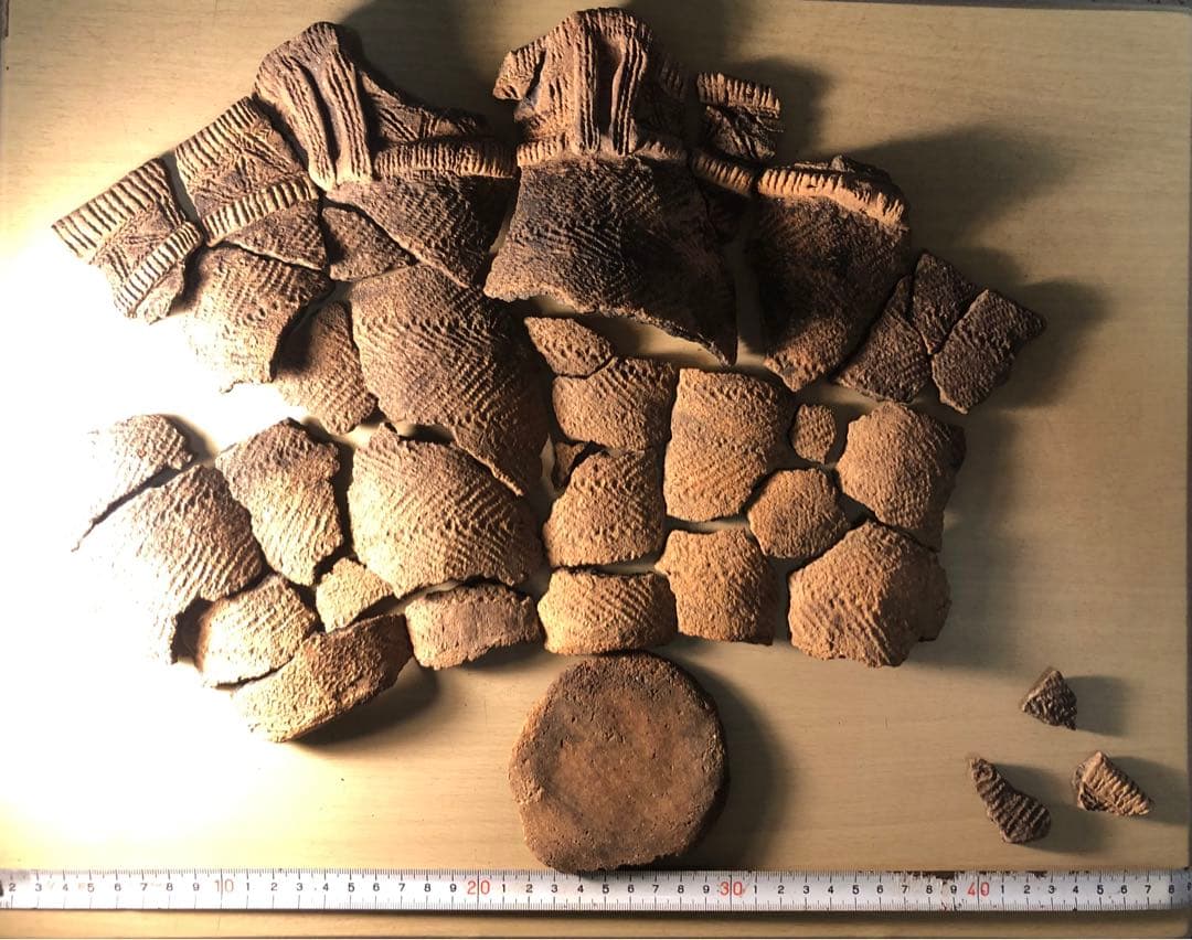 縄文土器の欠片 No.536」です。 - メルカリ