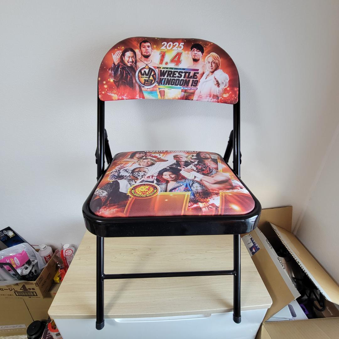 ほぼ新品】新日本プロレス パイプ椅子 WRESTLE KINGDOM - メルカリ
