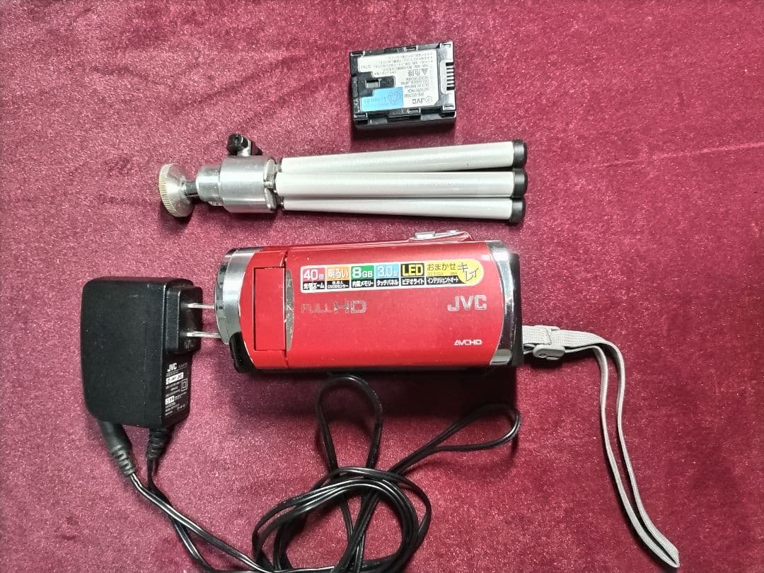 使用回数 3回】JVC フルHD ビデオカメラ 充電のコード以外ありません