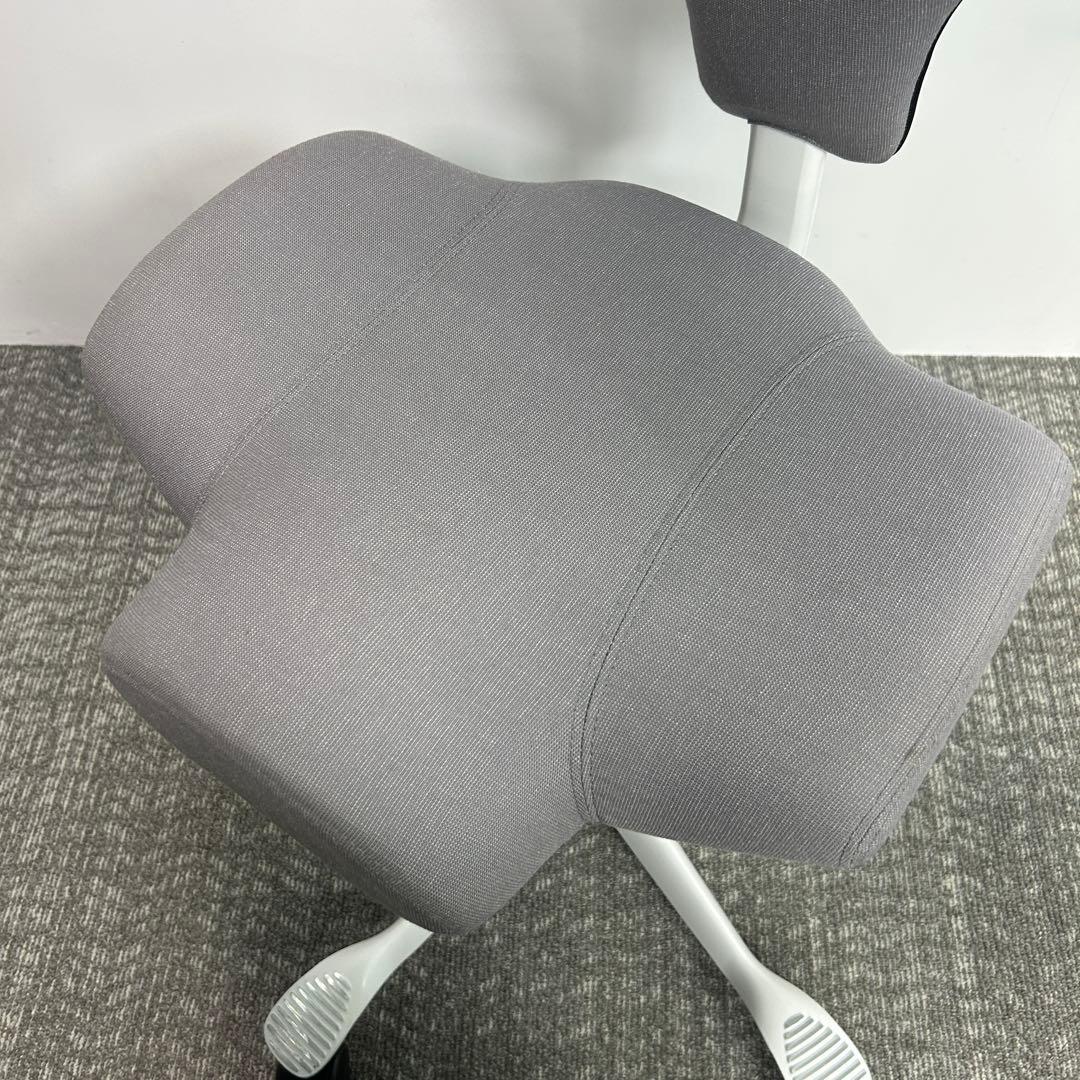 E】オフィスチェア HAG Capisco ホーグ カピスコ 布張 グレー - メルカリ