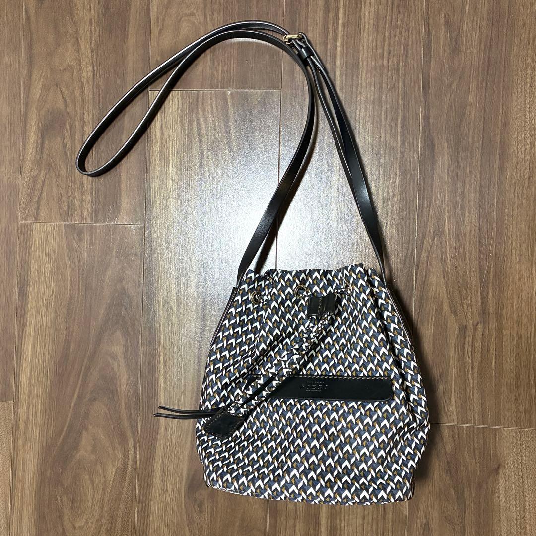 ロベルタピエリ ショルダーバッグ 巾着 TATAMI ネイビー - メルカリ