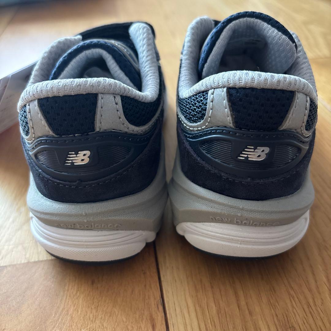 New Balance PV990NV6 キッズ 18.0cm 新品未使用
