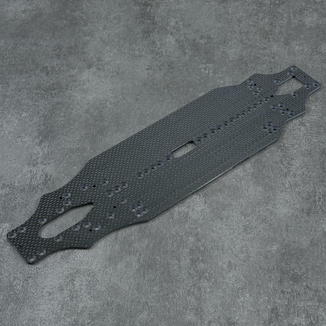 専用設計 BD-11 ヨコモ 特注品 2.2mm 厚 カーボンシャー a1729