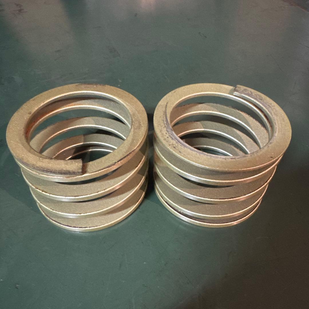 Swift ヘルパースプリング ID65 H60 1.5k シート類付属