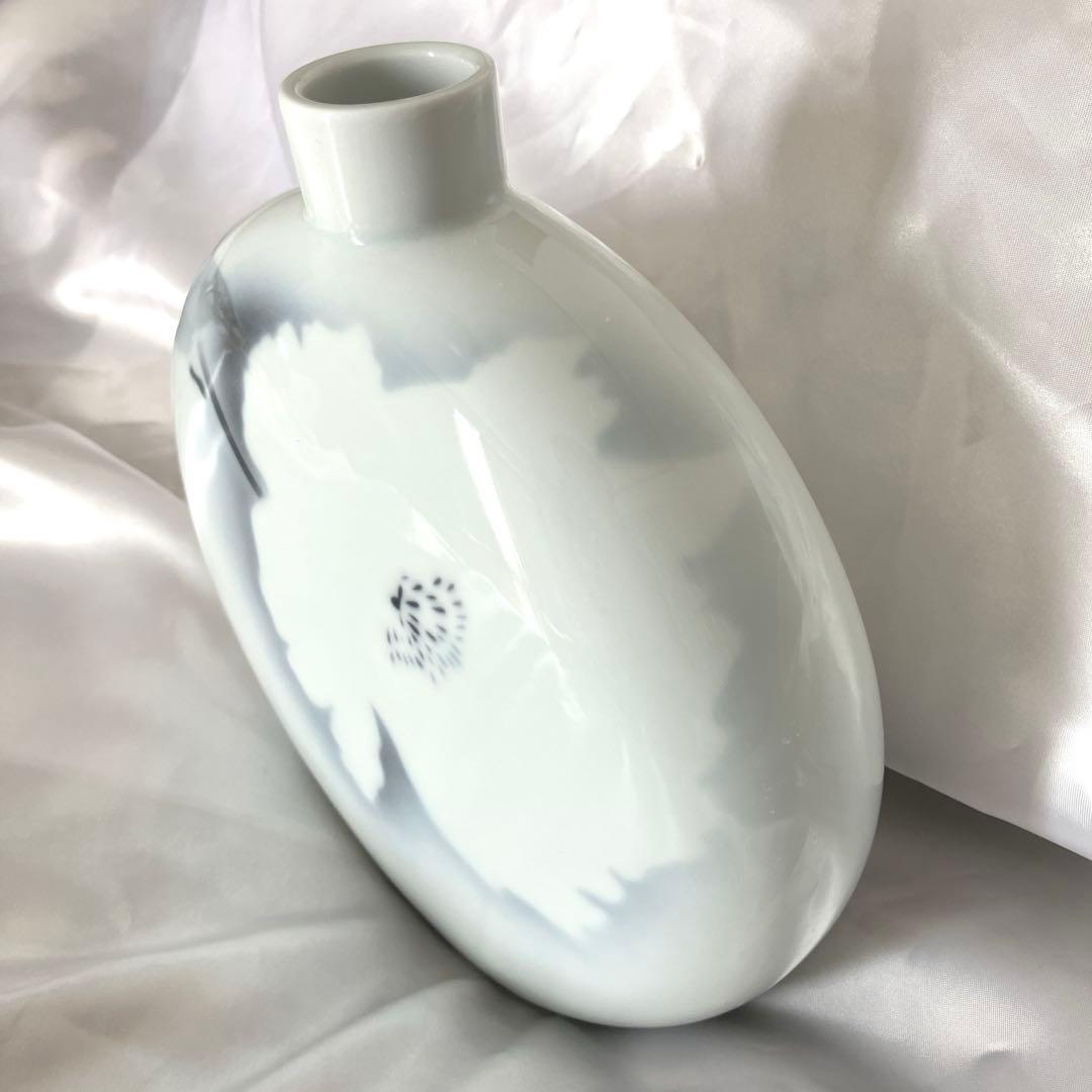 深川製磁 牡丹 薄墨白牡丹 花瓶 一輪挿し - メルカリ