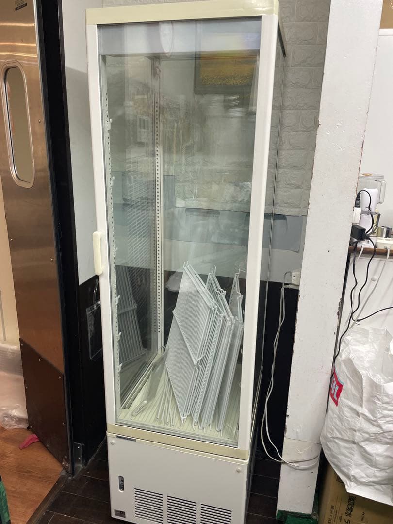 Panasonic 業務用　冷蔵ショーケース SSR-281N 228L 冷蔵ショーケース 100v 228L Panasonic SSR-281N 2015年 | 中古 冷え