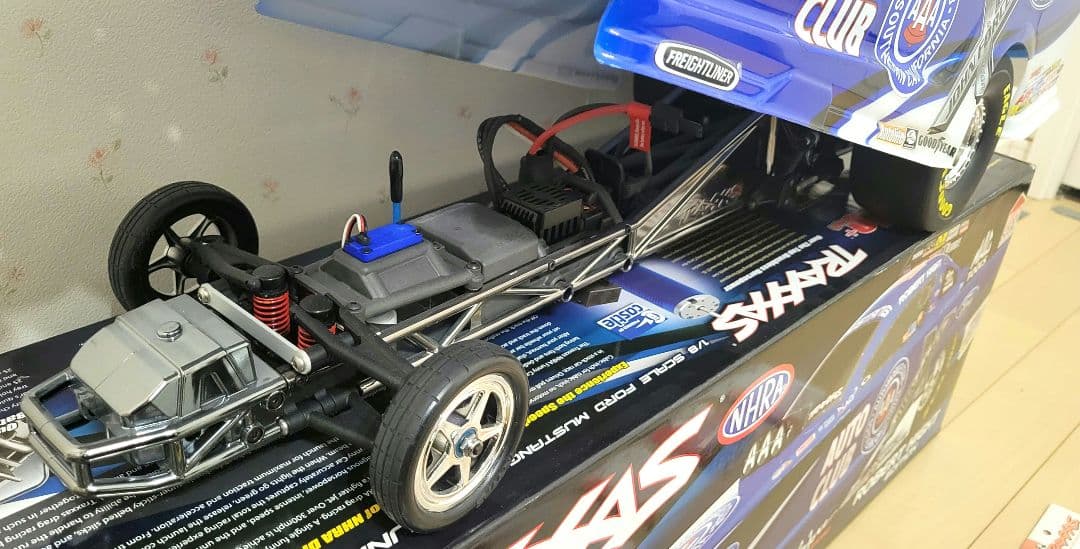 トラクサス ファニーカー ドラッグレース ラジコン 新品未使用 絶版