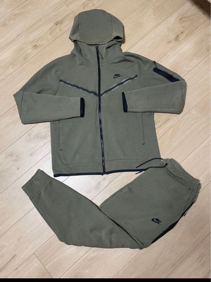 ナイキテックフリース セットアップ 上下 Lサイズ カーキ オリーブ