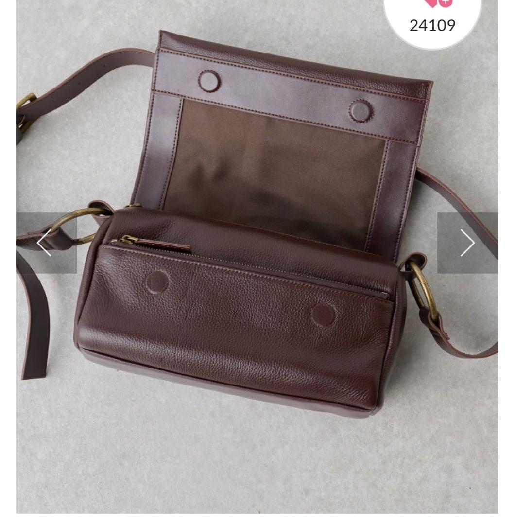 ビアズリー《ベルト付替え可》レザーボディバッグ新品未使用ブラック