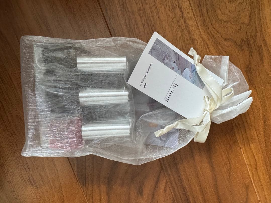 《ほぼ新品未使用品》　henum 全アイテムセット