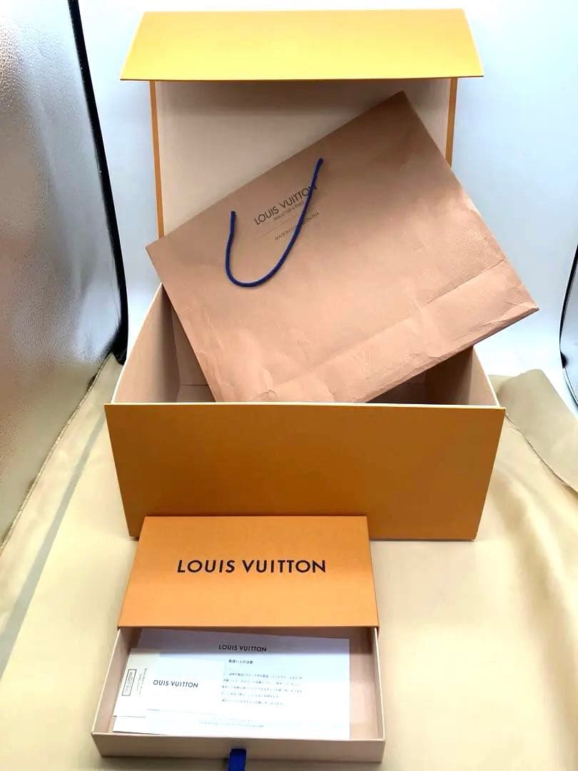 LOUIS VUITTON ギフトボックスセット ルイヴィトン 空箱 磁石付 - メルカリ