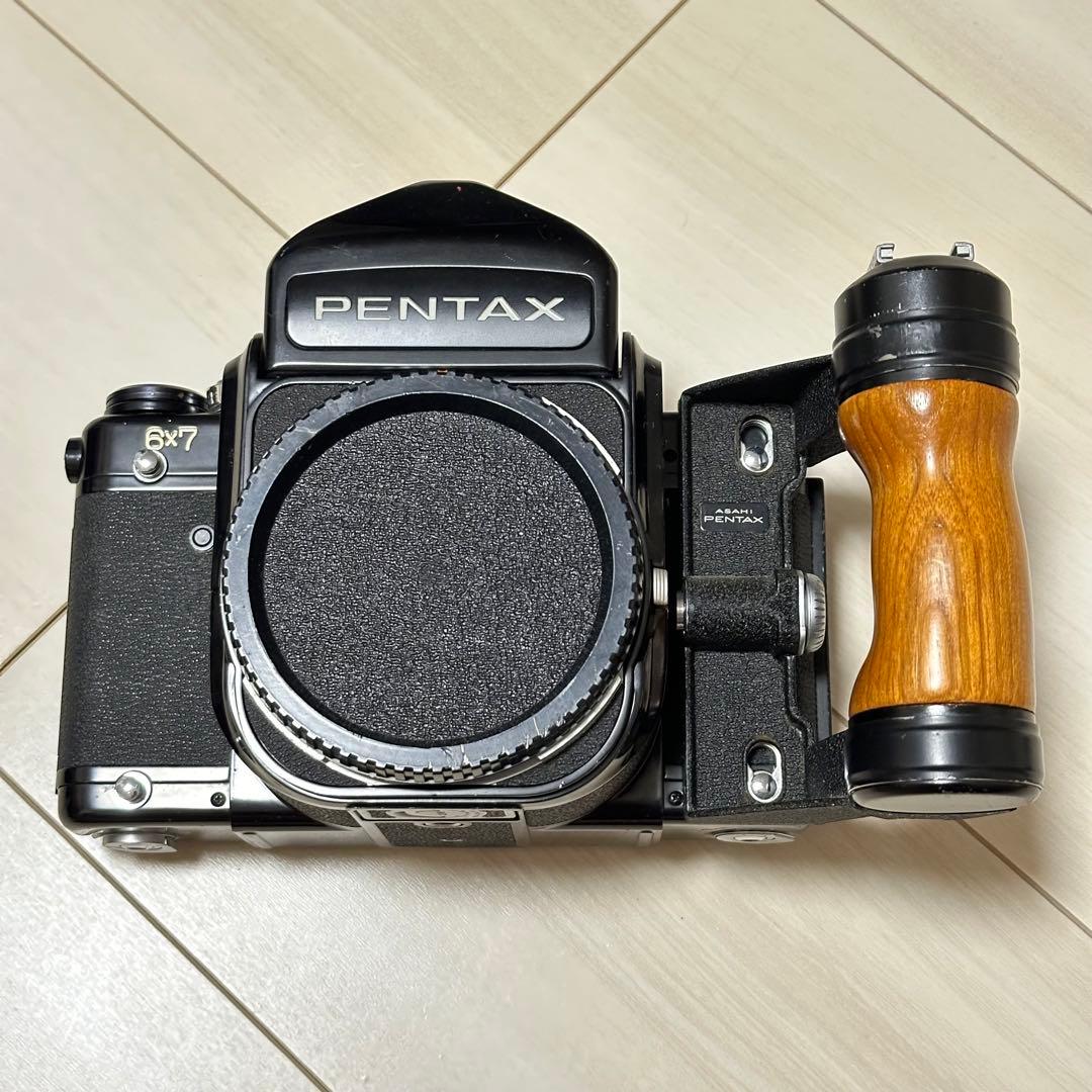 PENTAX67Ⅱ 中判フィルムカメラ 木製グリップ、レンズ2本付き