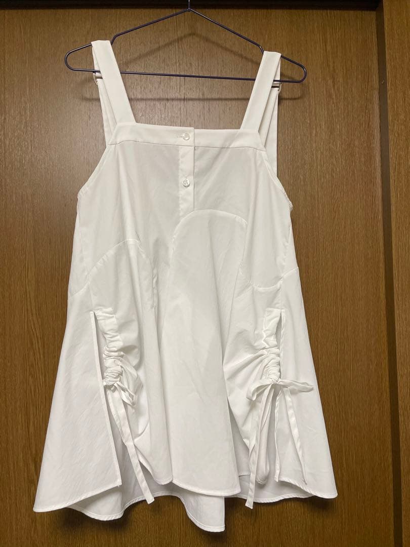 UN3D. アンスリード ウェーブラインギャザーキャミソール