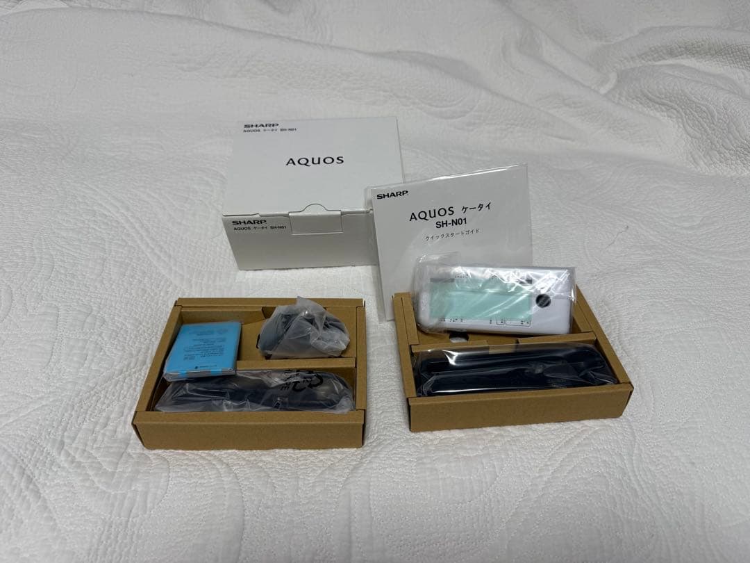 【新品未使用】AQUOS ケータイ SH-N01 本体 ホワイト ムスビー｜◇新品未使用SIMフリーAQUOSケータイ SH-N01 テザリング 耐