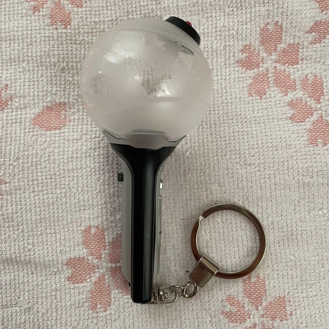 BTS アミボム ミニペンライト キーリング ver.2 - メルカリ