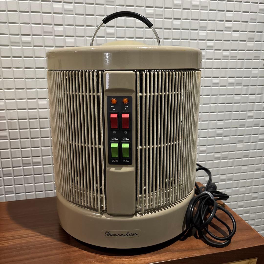 遠赤外線輻射式パネルヒーター 暖話室 ￼1000型H Amazon | 暖話室 1000型 (ホワイト) 累計販売台数26万台突破 日本製 遠