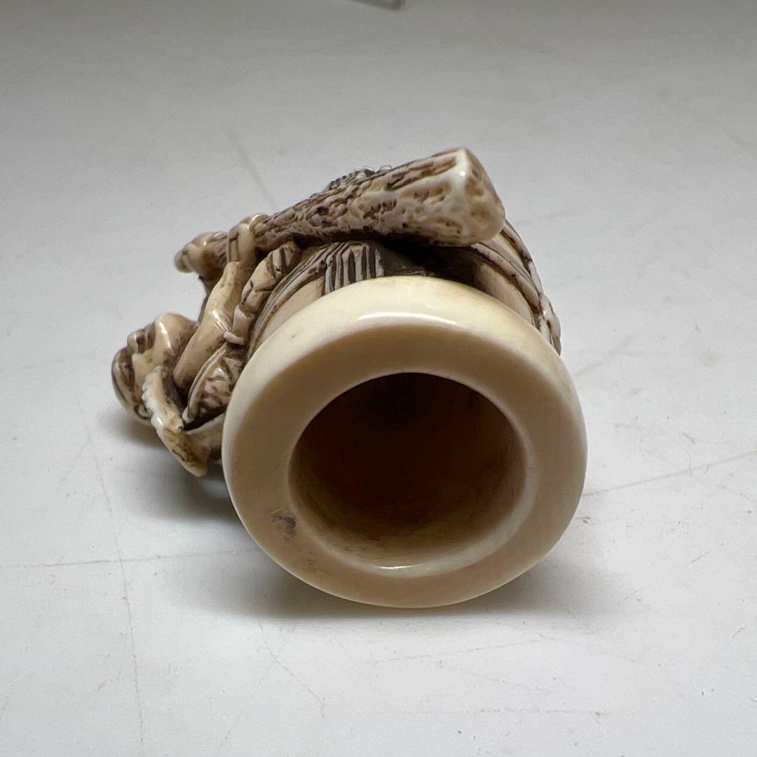 極上鐘に人物根付 12g 東Y8-0203☆2Fトコチ - メルカリ