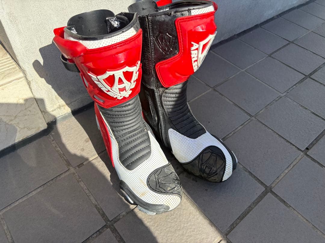 アレンネス レーシングブーツ パンチング サイズ41 25.5cm