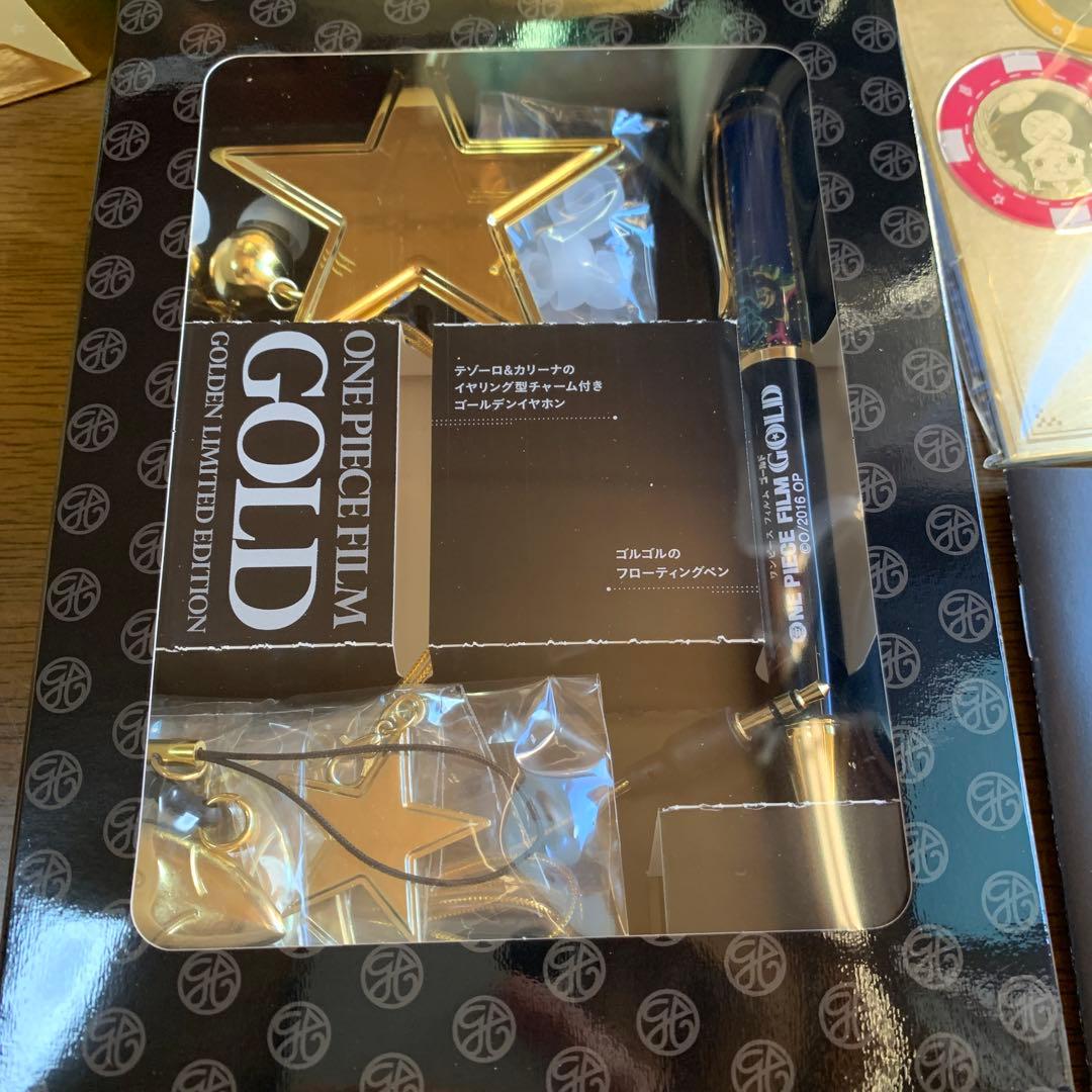 ONE PIECE FILM GOLD パンフレット イヤホン ペン - メルカリ