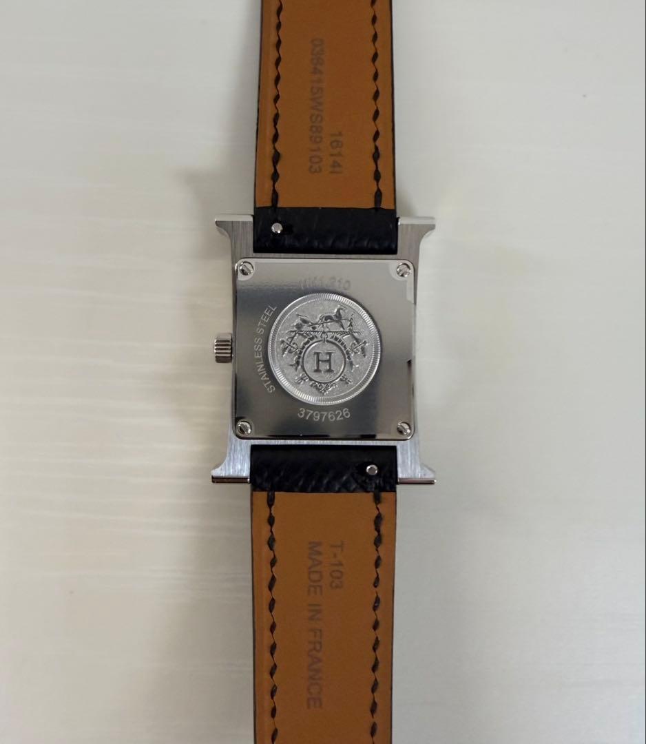 HERMES エルメス 腕時計《Hウォッチ》 ミニ HH1.210 ブラック