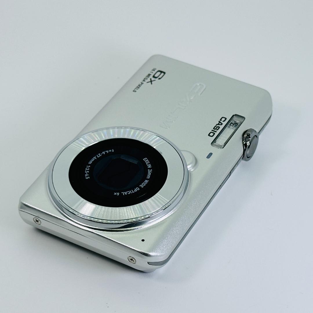美品】CASIO EXILIM EX-Z900 シルバー - メルカリ