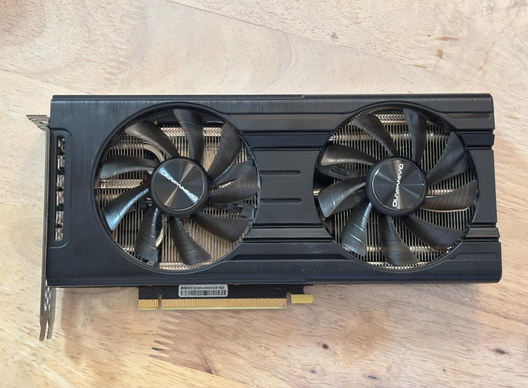 TNF GRAVITY 白馬 10周年 ikkaku mosaicキーホルダー