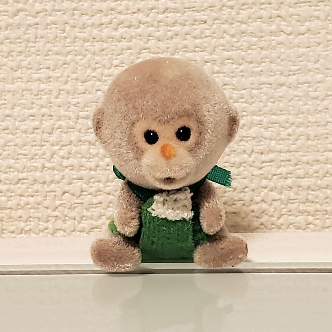 海外版 uk シルバニア サルの赤ちゃん 猿 旧式 廃盤品 初期 レア お