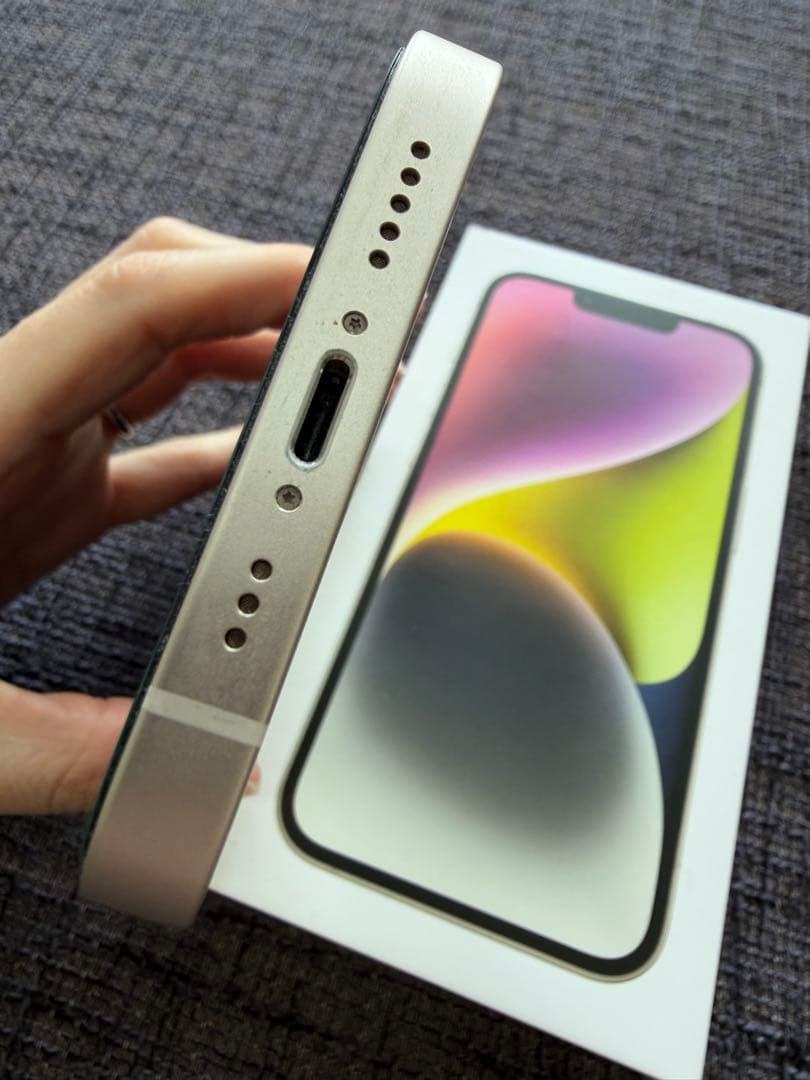 Apple iPhone 14 ホワイト 本体 箱付き - メルカリ