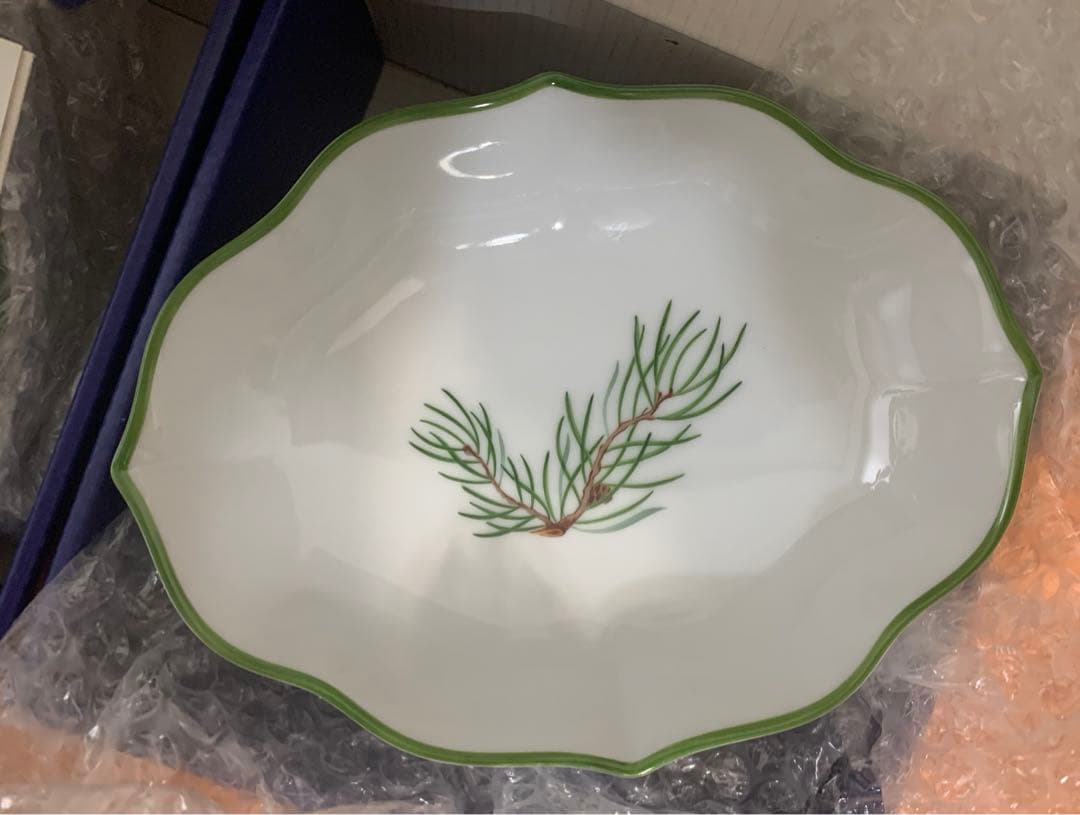 希少 アウガルテン AUGARTEN モミの枝 プレート 2客 ハンドペイント