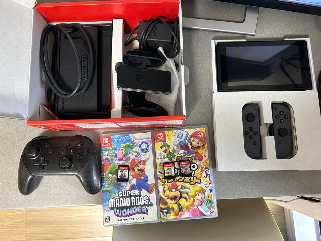 Nintendo Switch 本体 + ゲーム3本＋プロコンセット Amazon.co.jp: 【オリジナル輸送箱で配送】スプラトゥーン3 -Switch +