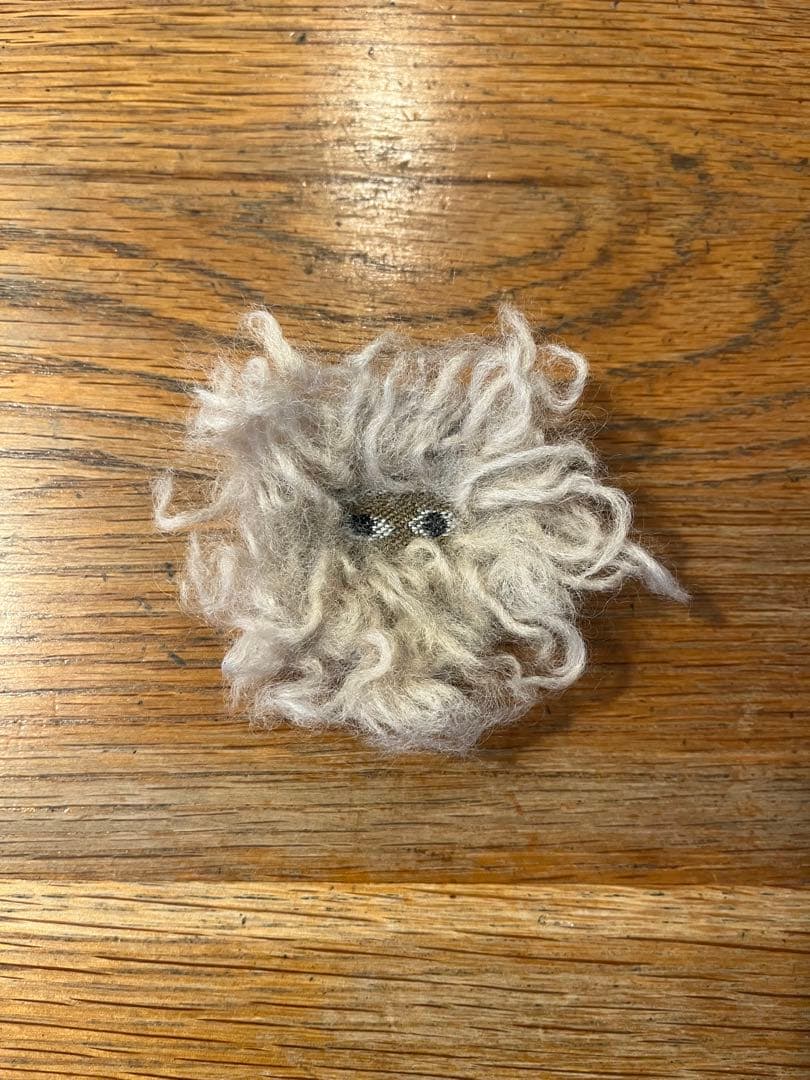 ②ミナペルホネン　モーリー　moorii サンキューベリーバッジ　クリーム mina perhonen - ミナペルホネン ☆ サンキューベリーバッジ moorii