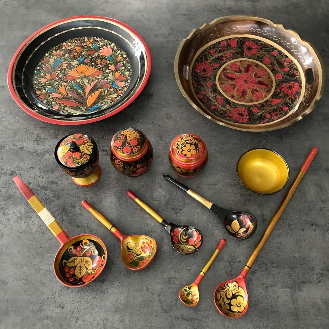 ロシア伝統工芸品 ホフロマ塗り 漆器 トレイ 小物入れ 食器 12点セット 黄金の」絵のついた食器、ホフロマについて知っておくべきこと