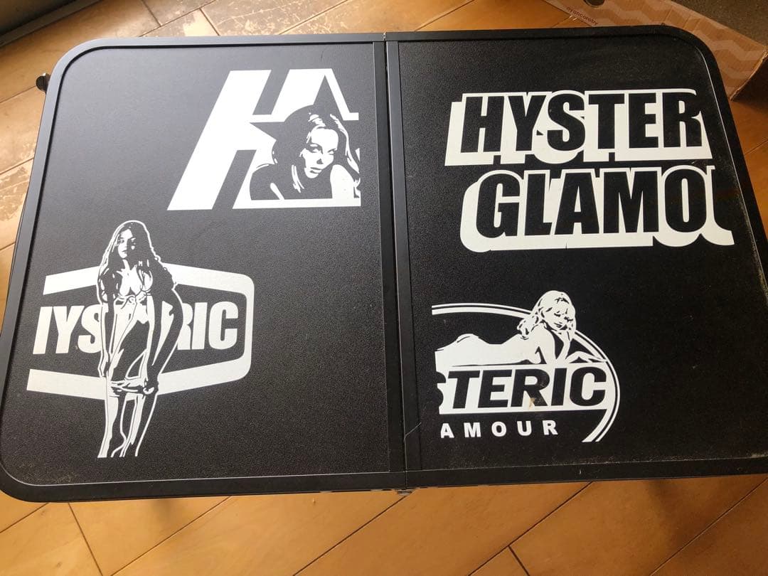 ヒステリックグラマー 2022年EARLY SUMMER ノベルティ机 - メルカリ