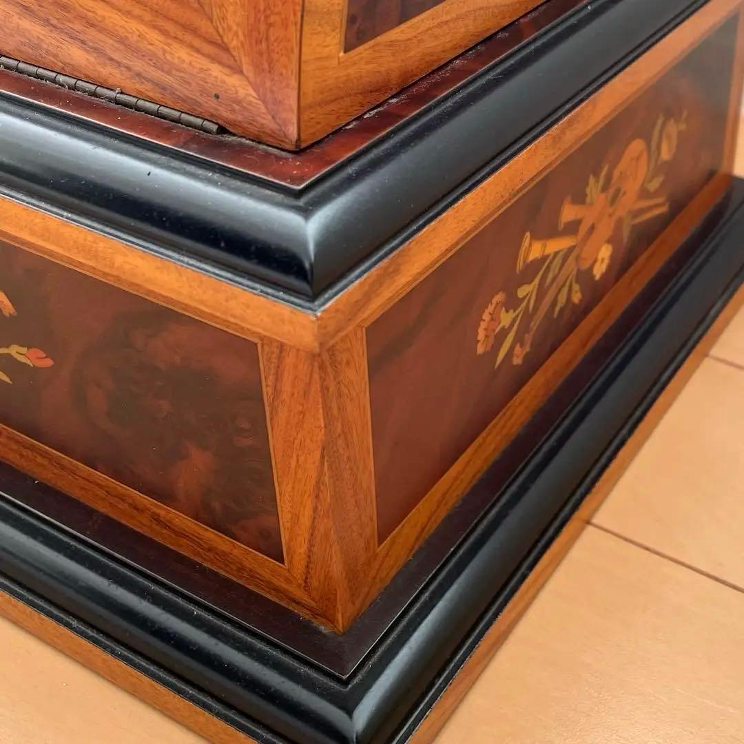 ディスク22枚付き リュージュオルゴール ドーム型クルミ象嵌箱ディスク