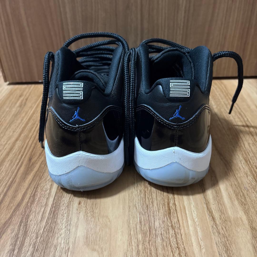 シューズ(男性用) 27.5cm NIKE AIR JORDAN 11 RETRO LOW